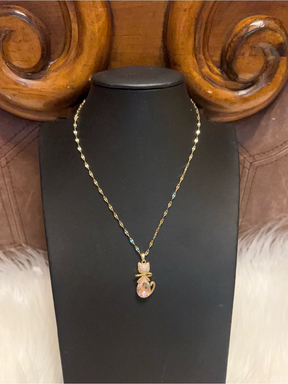 Gold Cat Pendant Necklace with Pink Teardrop Crystal 15 inch’s - Picture 10 of 10
